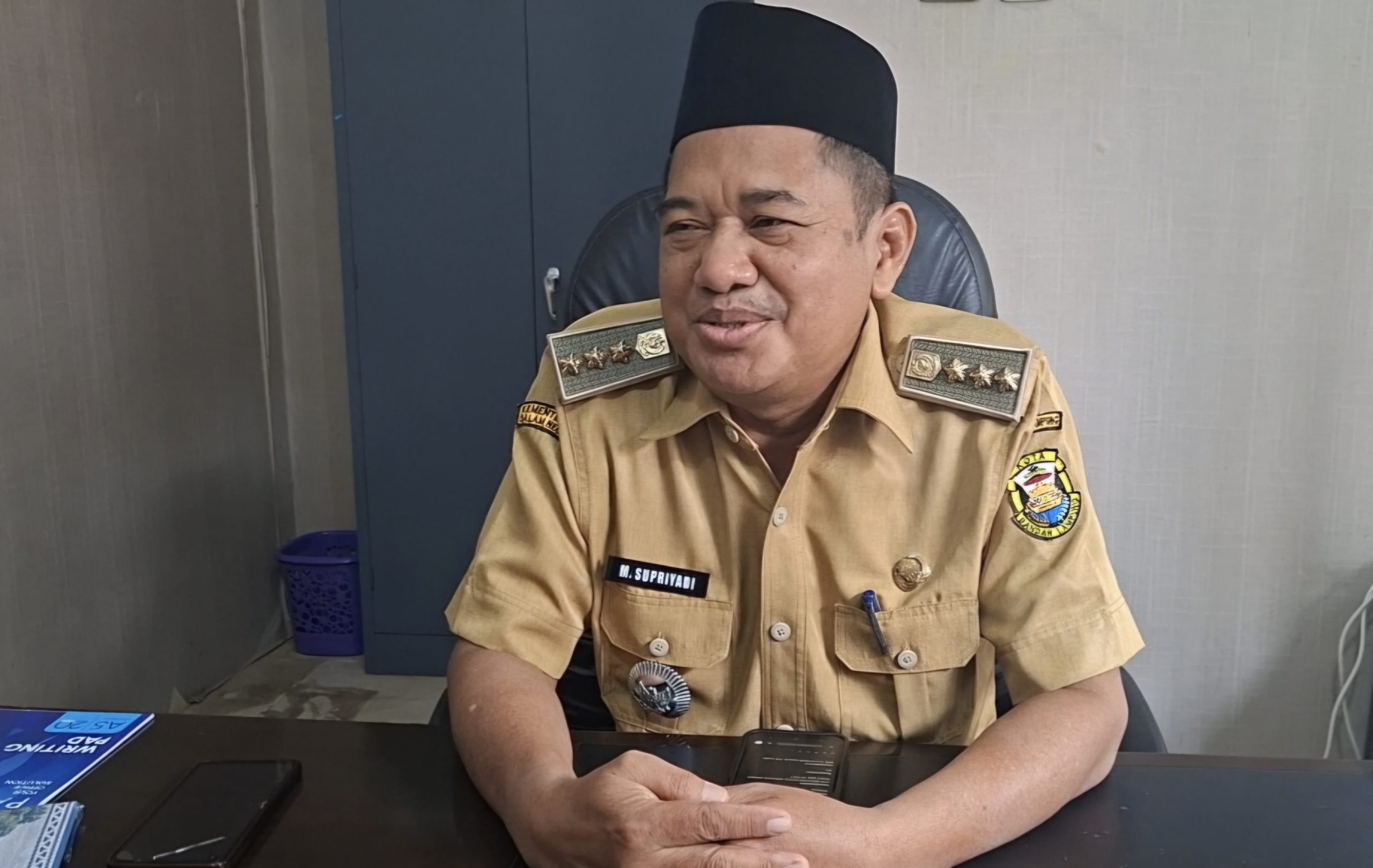 Camat Enggal